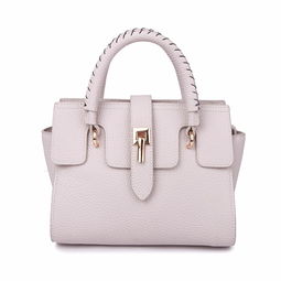 广州皮具加工厂 专业定制女包真皮品牌代工的品质之选